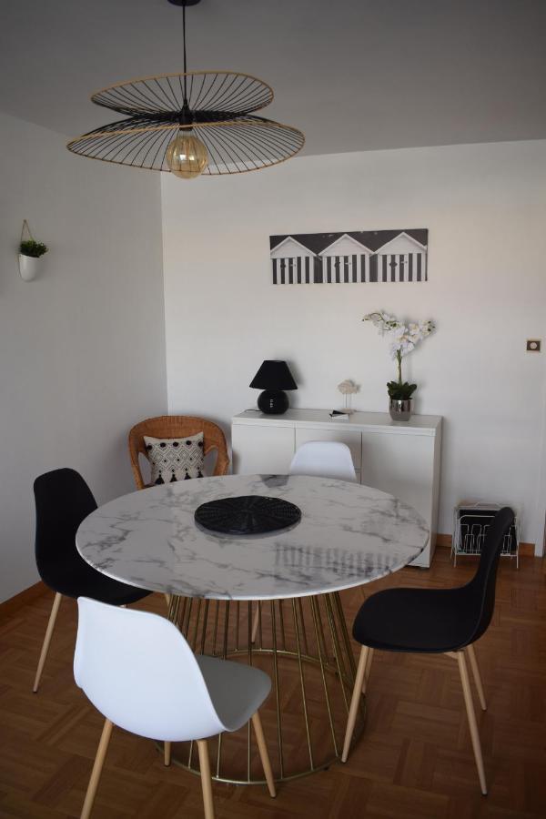 Cote Et Vie - Appartement Et Garage Saint-Gilles-Croix-de-Vie Extérieur photo